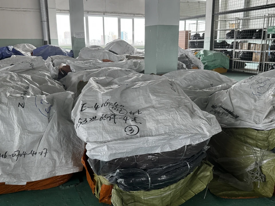 В Екатеринбурге таможенники изъяли более 20 тонн товаров без документов. Фото: Уральское таможенное управление