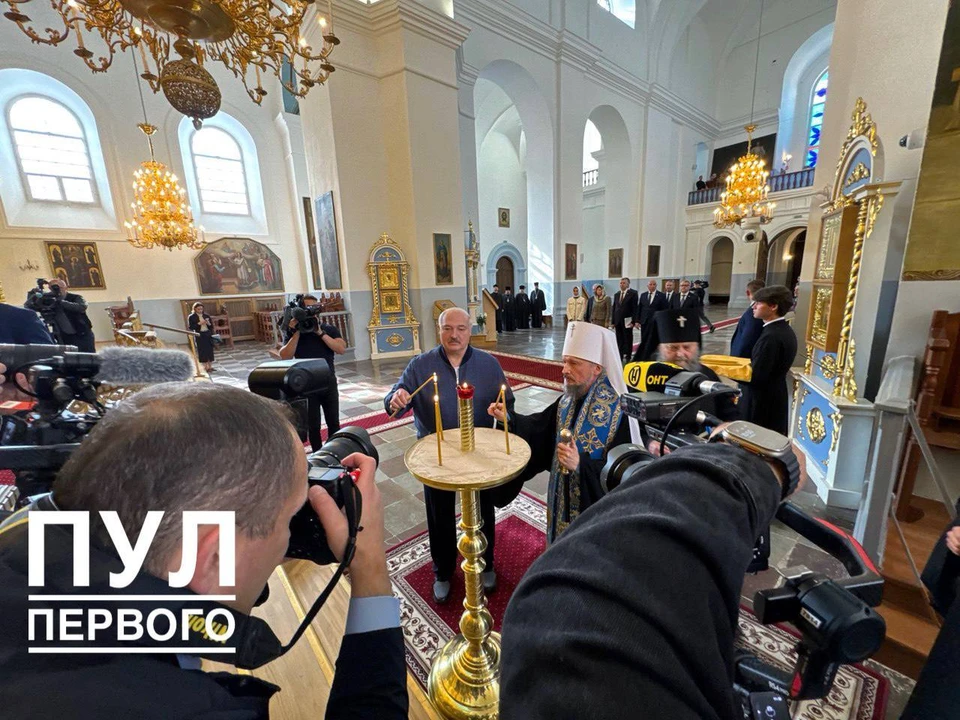 Александр Лукашенко сказал, что в Беларуси «пока получается», хотя ей завидуют. Фото: телеграм-канал "Пул Первого".