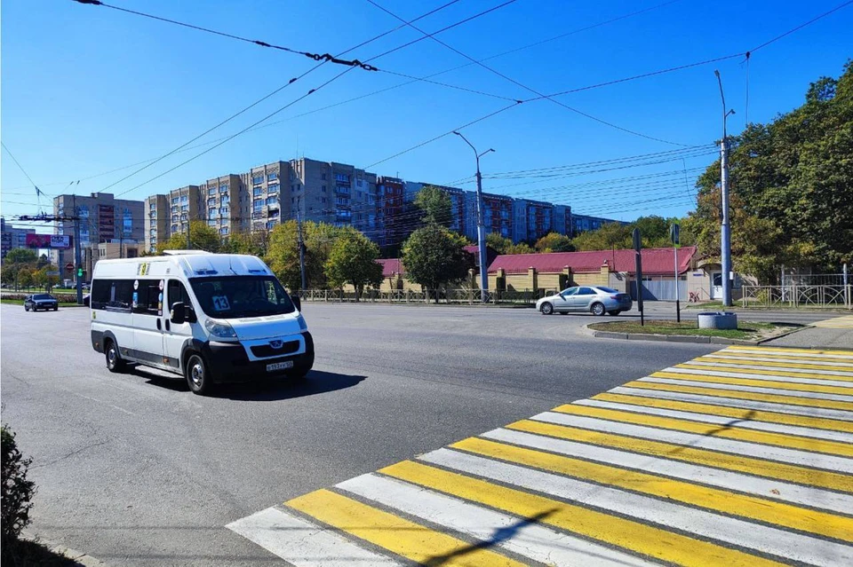 Вместо привычных 5-7 минут ожидания людям пришлось простоять на остановке около получаса