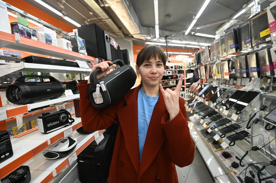 Магазины электроники проверили таможенники.