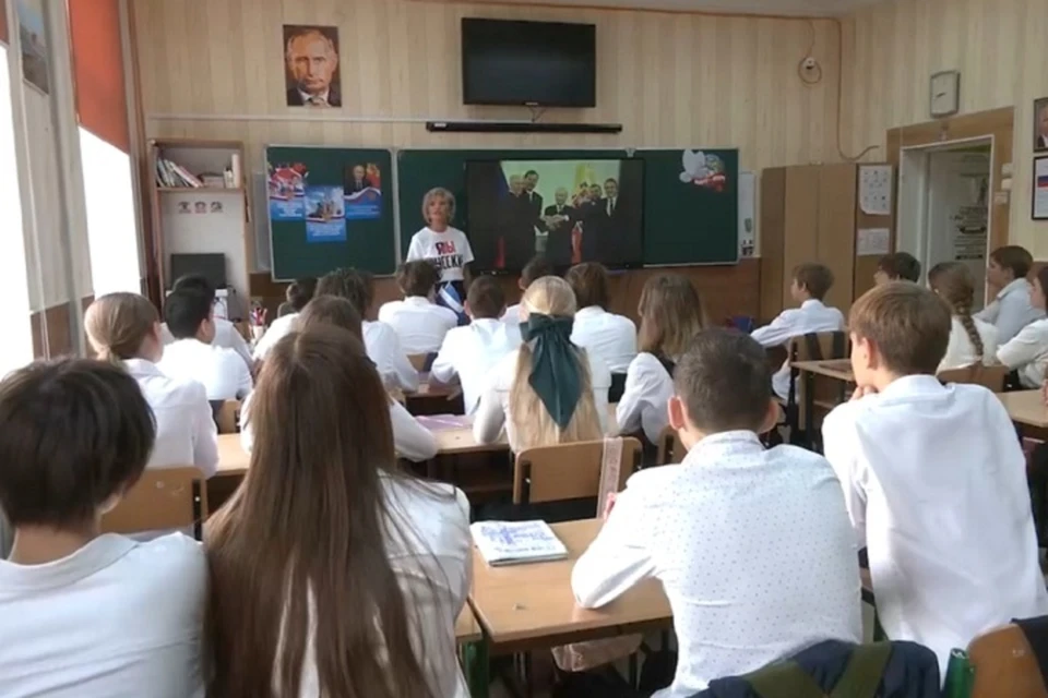 Учащиеся узнали о ключевых событиях истории региона. Фото: ТГ/Пушилин