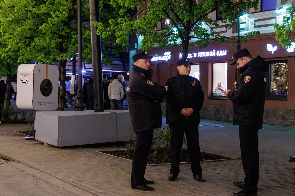 Спа-салон проверили сотрудники полиции.