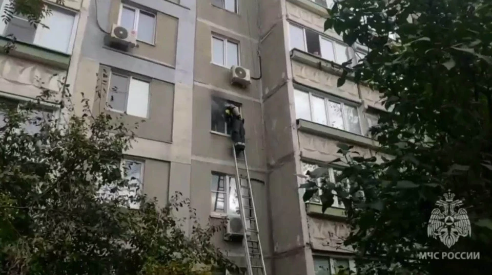 Женщина погибла на пожаре в многоквартирном доме в Нижнем Новгороде