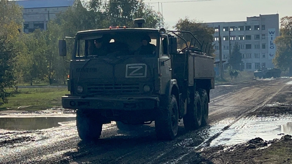 ВС РФ продвинулись широким фронтом и взяли под контроль около 6 км ж/д путей у Ямполя ДНР