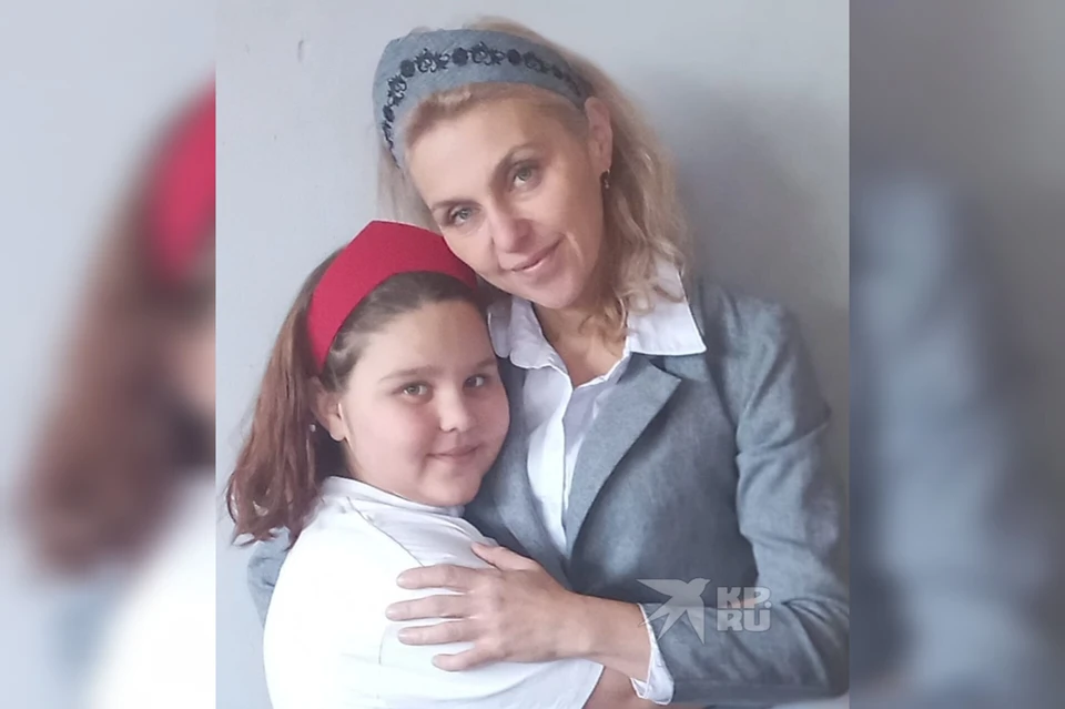 Маму ученицы Екатерину Кириченко (справа) возмутил запрет учительницы. Фото: предоставила Екатерина Кириченко