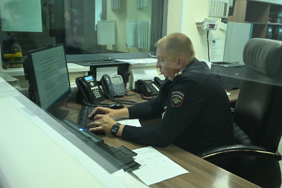 Личность подозреваемого уже устанавливается.