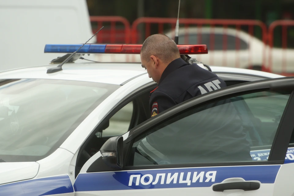 Правоохранители устанавливают личности грабителей