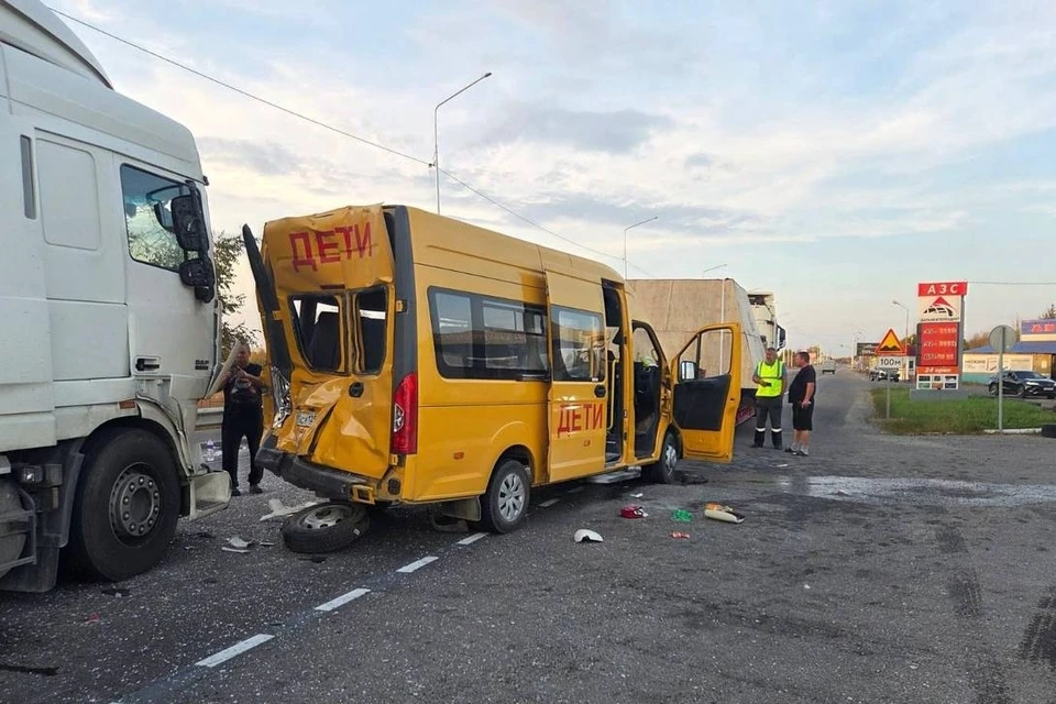 Авария произошла вечером 4 октября на трассе «Уссури». Фото: минздрав Приморья