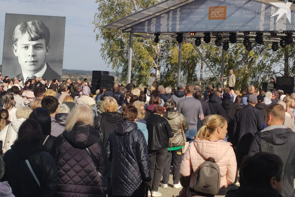 Просторов Константиново едва хватало, чтобы вместить всех желающих.