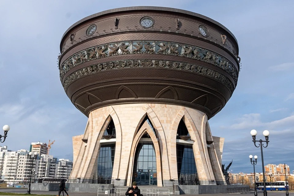 Средняя продолжительность пребывания туристов в Казани составила три дня.