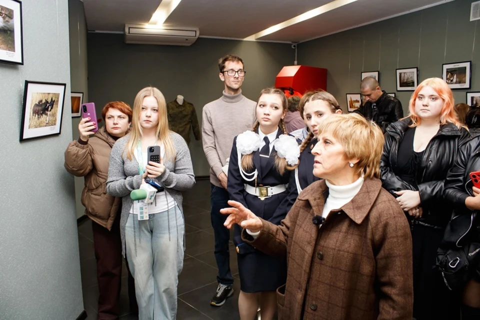 В Донецке открылась выставка фотохудожника Дмитрия Смольникова. Фото: Минкультуры ДНР