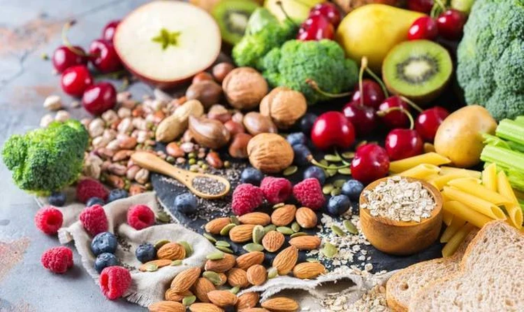 Какие продукты поддержат иммунитет в межсезонье, рассказала врач