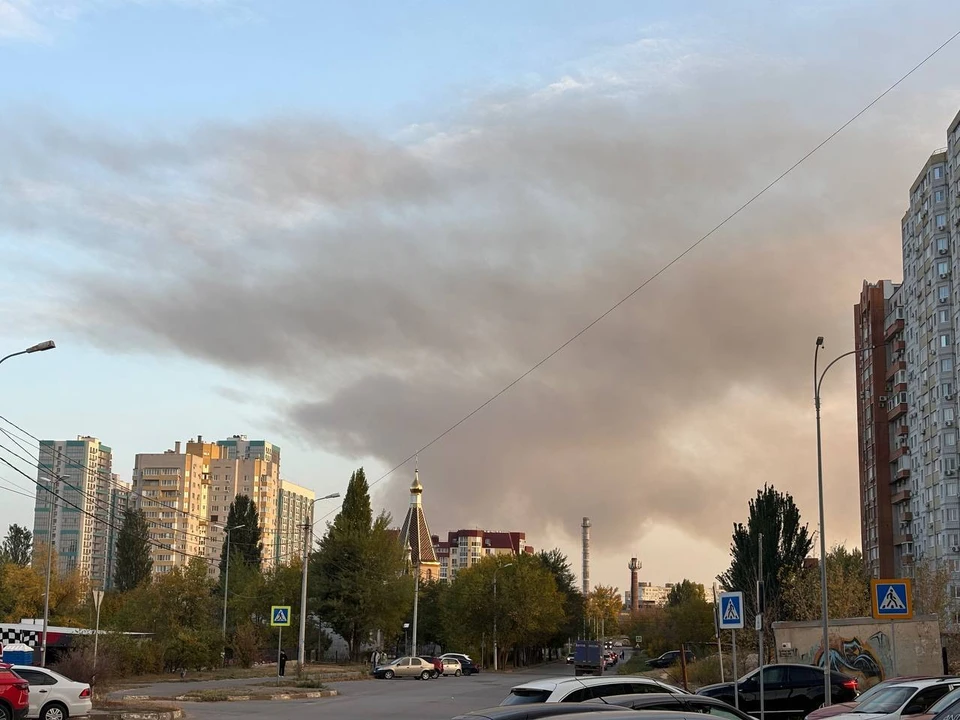 Под Волгоградом тушат пожар.