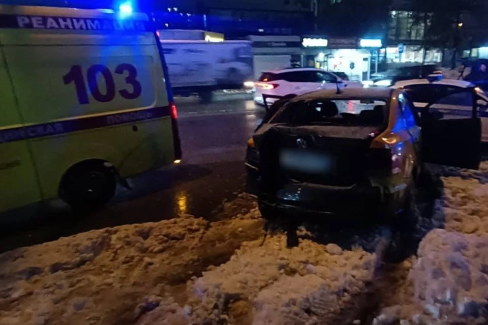 В Новосибирске водитель каршеринга без прав сбил шесть человек на остановке. Фото: МВД по Новосибирской области