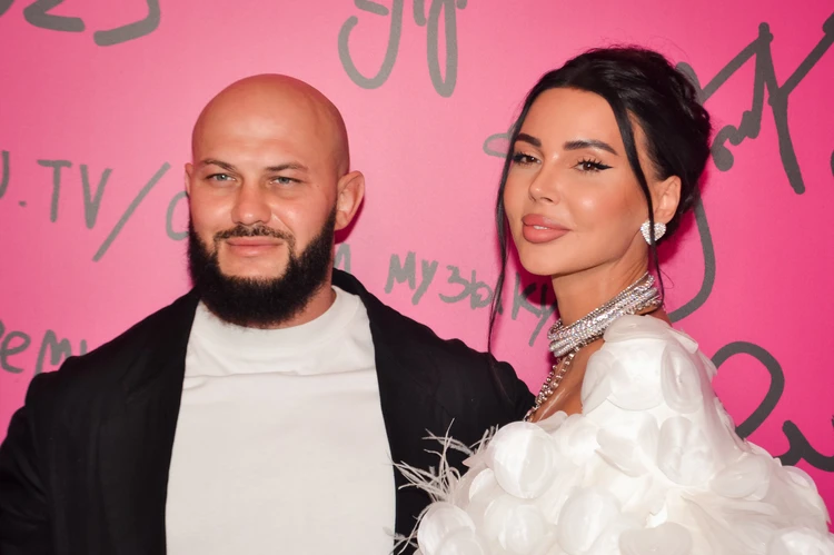 В разладе Самойловой и Джигана появились новые подробности: рэпер не даст жене развод