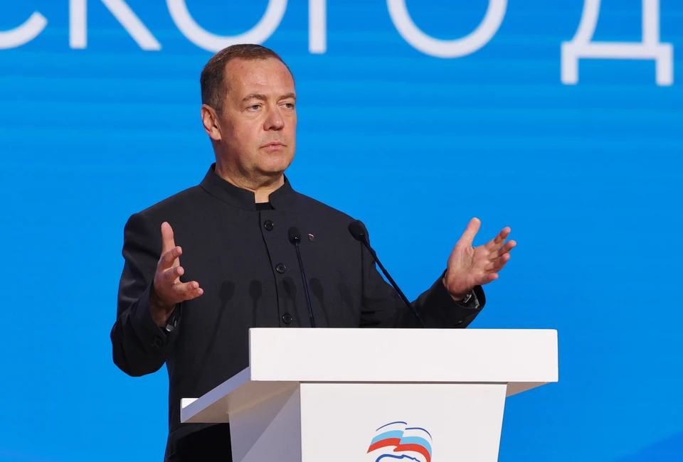 Дмитрий Медведев. Фото: Пресс-служба "Единой России"