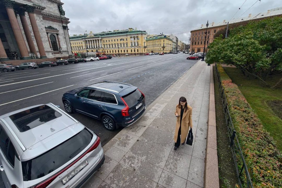 Петербург очистился от машин.