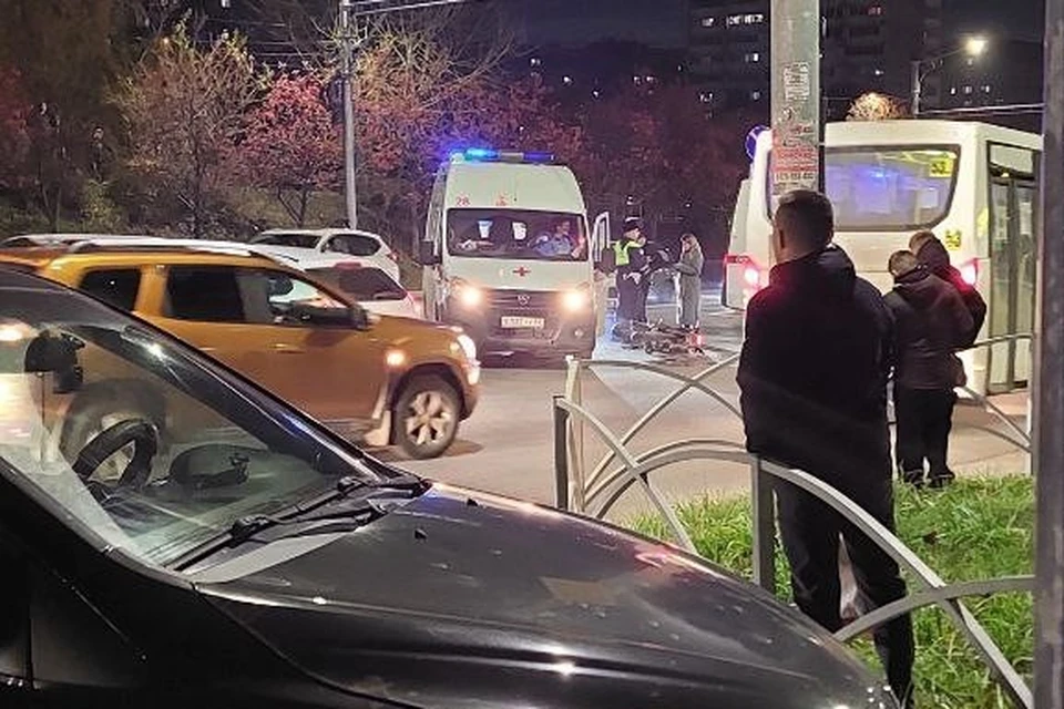 На улице Новоселов сбили мотоциклиста