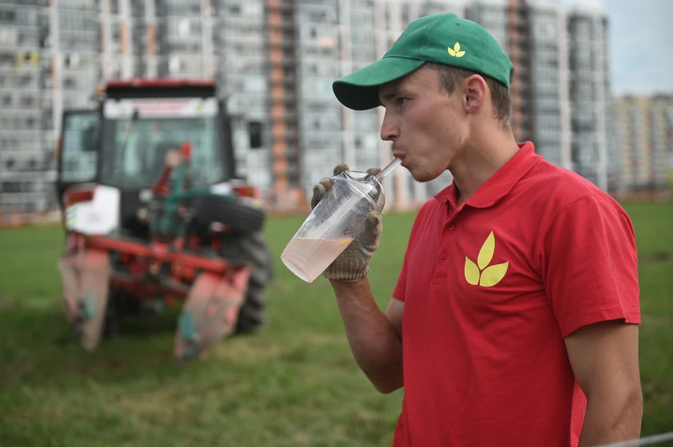 Тракториста обманули в мессенджере