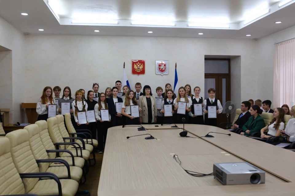 Некоторые ребята получают поддержку уже не первый раз. Фото: Министерство образования, науки и молодежи Республики Крым