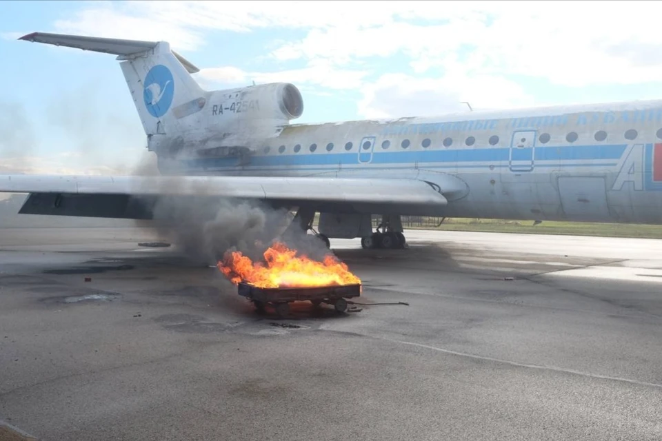 В аэропорту Краснодара «потушили» самолет Фото: пресс-служба воздушной гавани