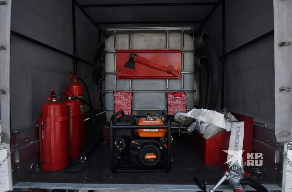 В Свердловской области мощный пожар охватил сады