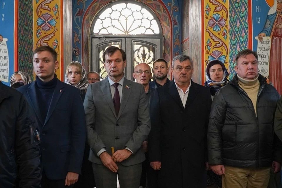 Панихида в память о советских воинах, освобождавших Мелитополь, прошла в кафедральном соборе. Фото: тг-канал Сергея Золотарева