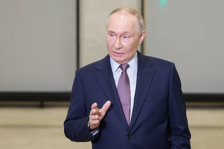 «Ответ на удары по России будет ошеломляющим»: Владимир Путин сделал заявления о саммите с США, санкциях и угрозах применения дальнобойных ракет