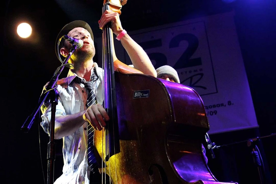 Билли Новику скоро 50!