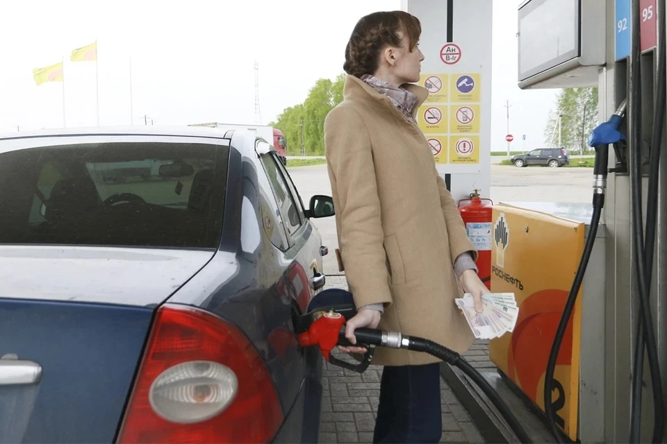 Аксенов: бензин можно будет свободно купить на 270 АЗС в Крыму с 26 октября