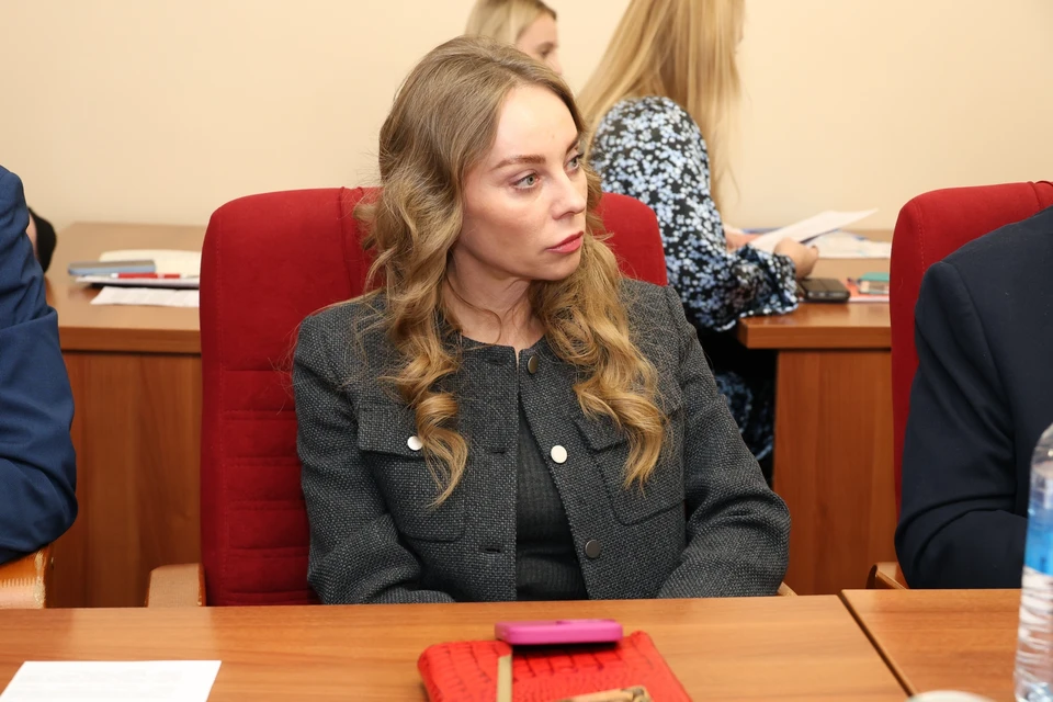 Инициатор премии Екатерина Меркурьева поздравила всех победительниц.