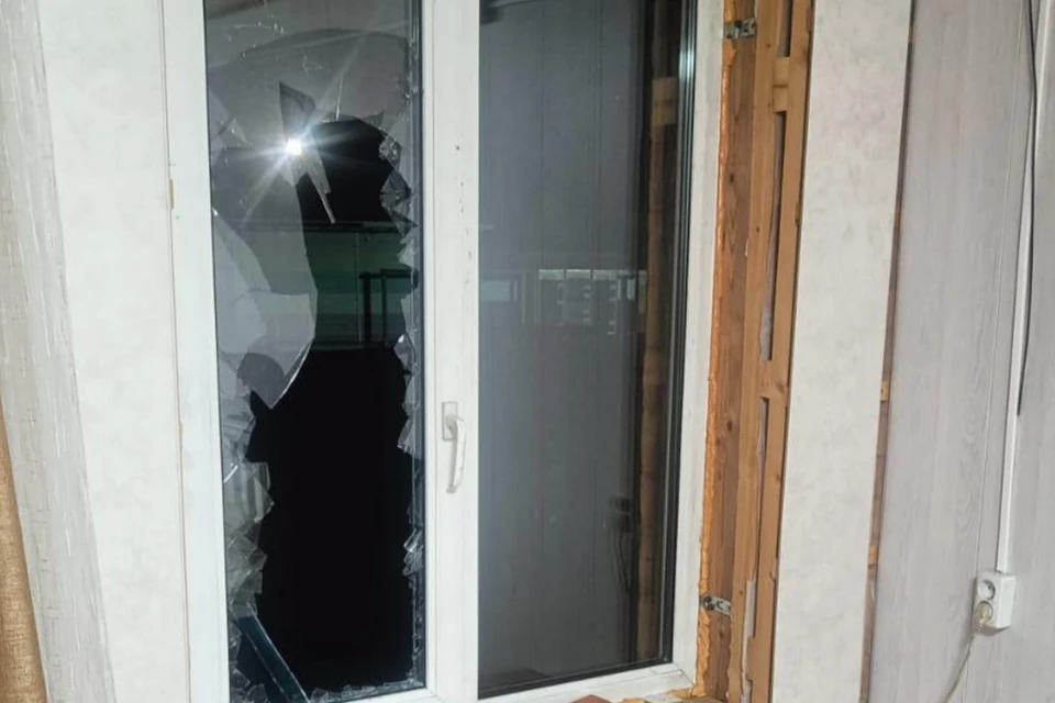 Мужчина разбил стекла. Фото: УМВД России по Тверской области