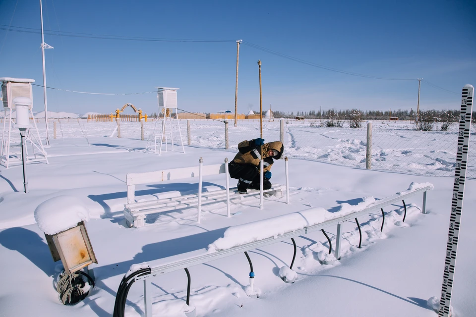 В Якутске прошtл субботник по заготовке льда для семей участников СВО и пенсионеров