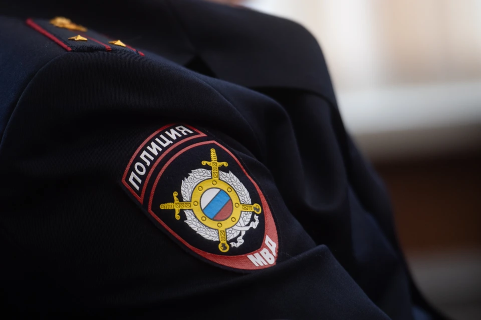 Дедушка передал аферистке миллион рублей