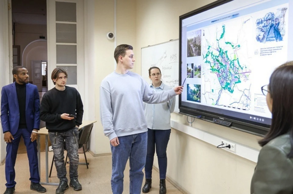 В Московском архитектурном институте прошла защита проектов. Фото: ЕИПП РФ
