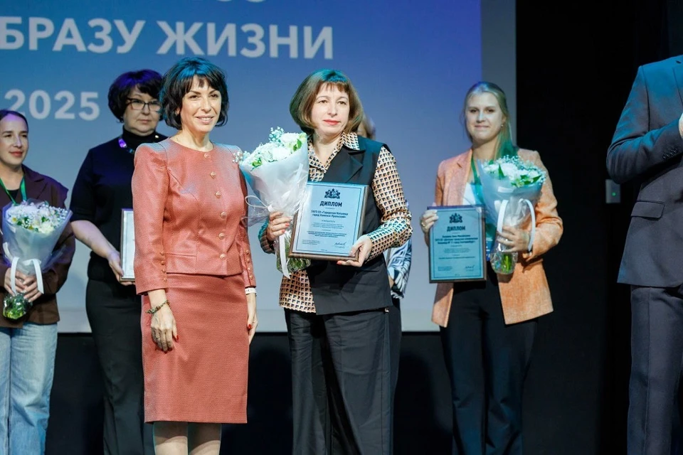 Наталья Коган признаётся, что стать лучшими в регионе в этой сфере помогла работа в команде. Фото: предоставлено Областным центром общественного здоровья и профилактики