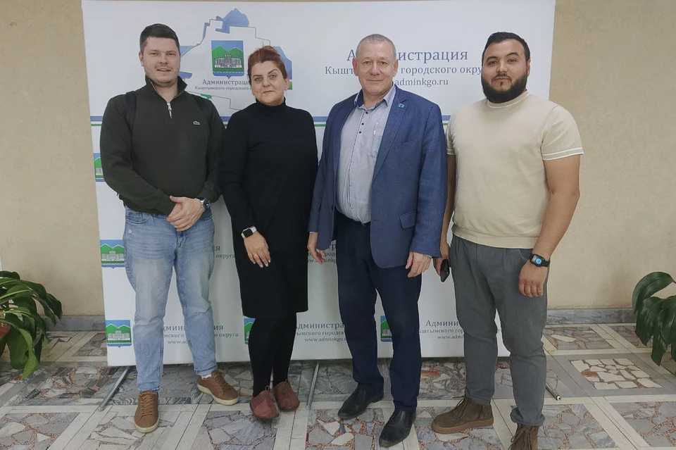 Встреча челябинских производственников с администрацией Кыштымского городского округа, Ринат Авхадиев – крайний справа.