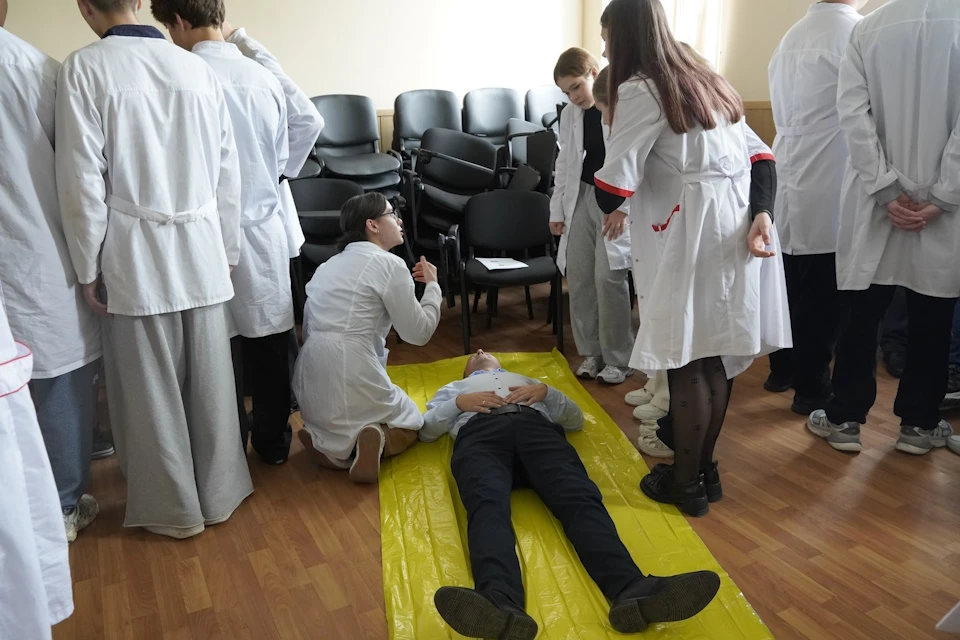 В Геническе прошел чемпионат по оказанию первой помощи Фото: Движение Первых ХО