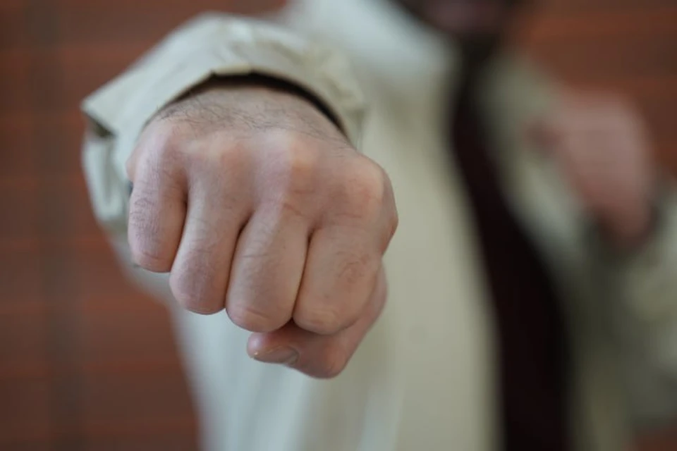 В небольшом городке Амурск 16 октября погиб мужчина сразу после застолья с друзьями