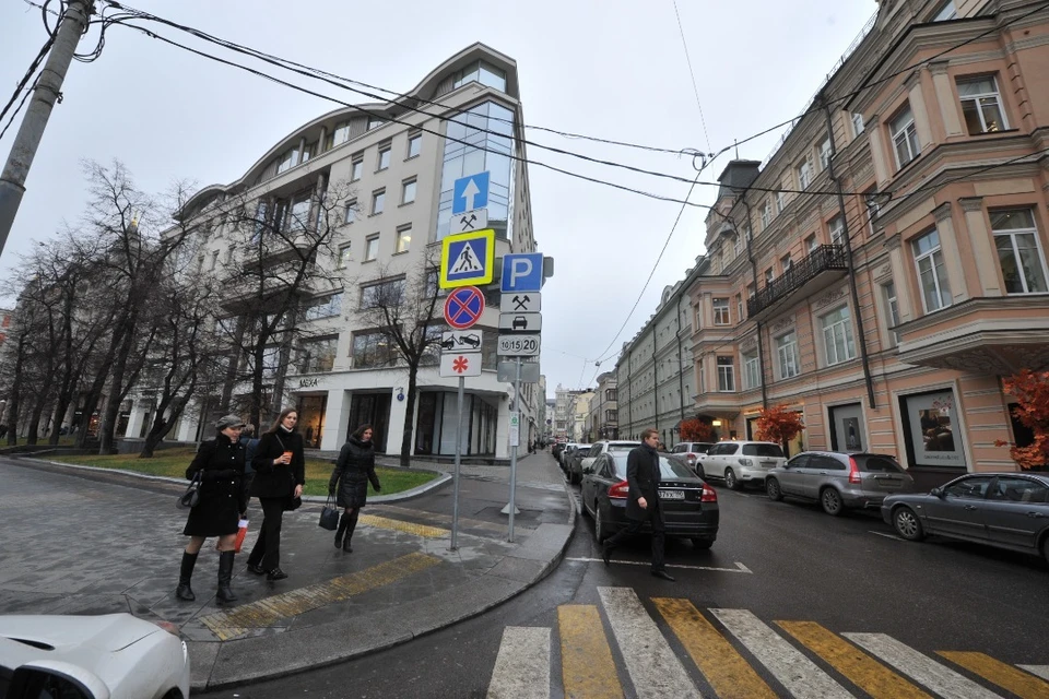 На улице Добролюбова в Новосибирске введут одностороннее движение.