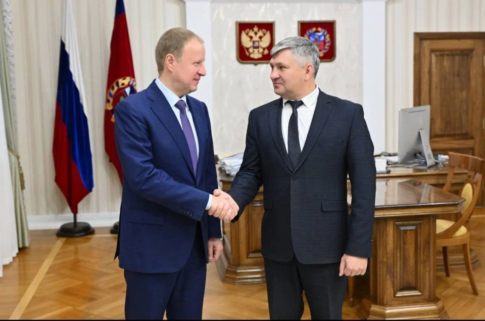 28 октября губернатор региона провел встречу с новым главой города. Фото: тг-канал Виктора Томенко