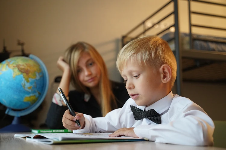 Популярные мифы о дислексии у детей: как у школьника может проявляться эта особенность