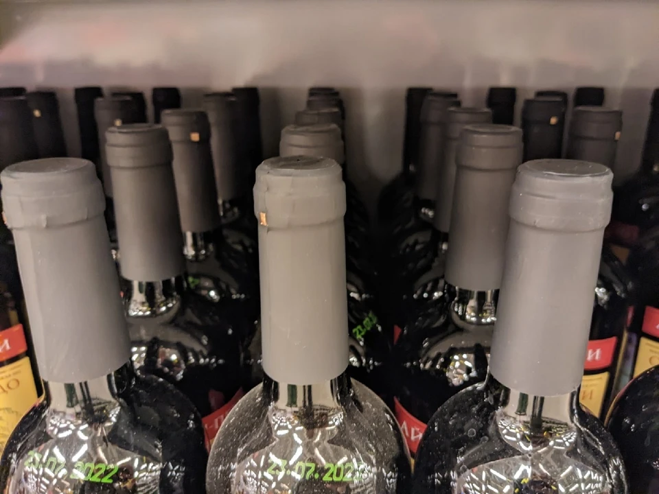 Тюменцы попросили запретить продажу алкоголя на первых этажах в домах.