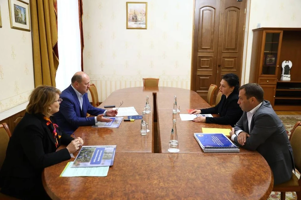 В Ростове-на-Дону парки планируют оборудовать теплицами. Фото: Telegram-канал Александра Скрябина.