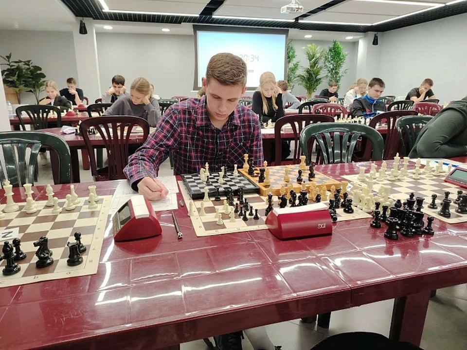 Туляк стал чемпионом ЦФО по шахматной композиции среди юношей до 17 лет.