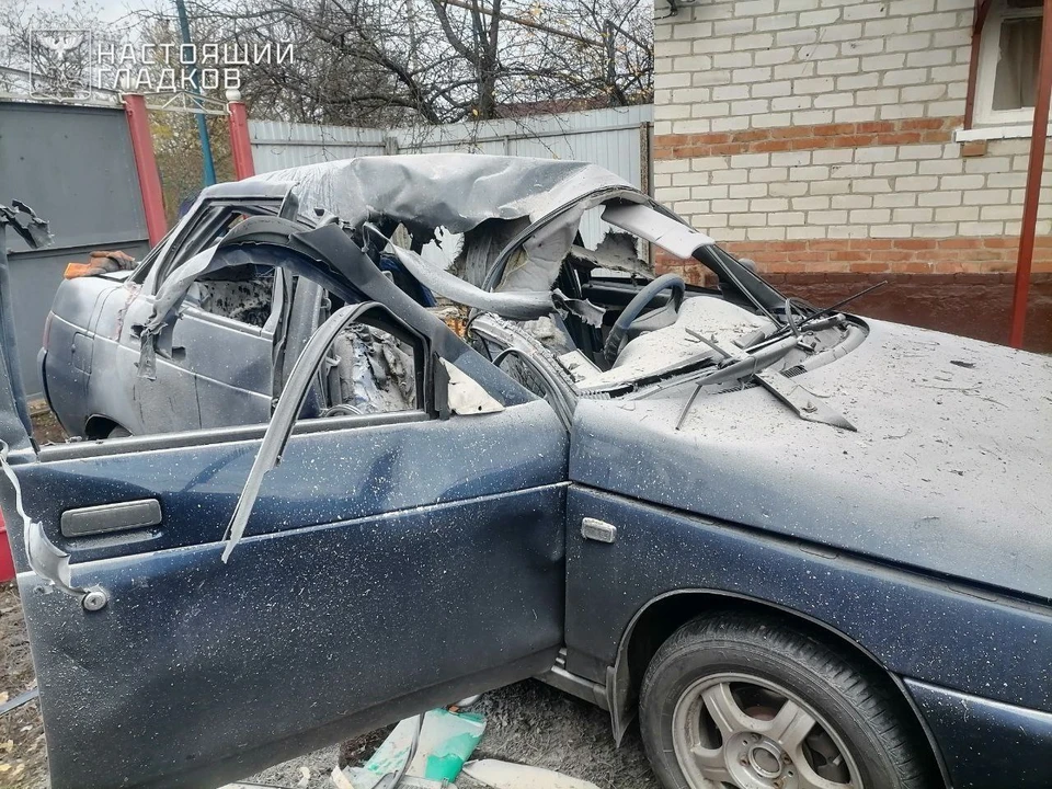 В селе Мощеное повреждена машина.