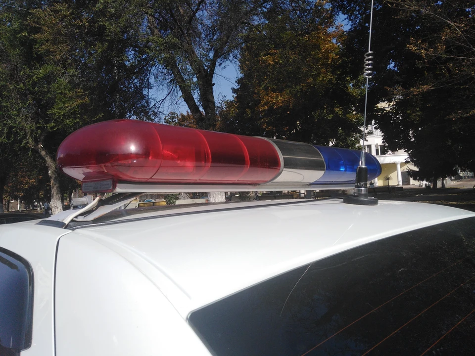 В Белгороде водитель «десятки» не справился с управлением и наехал на бетонный блок