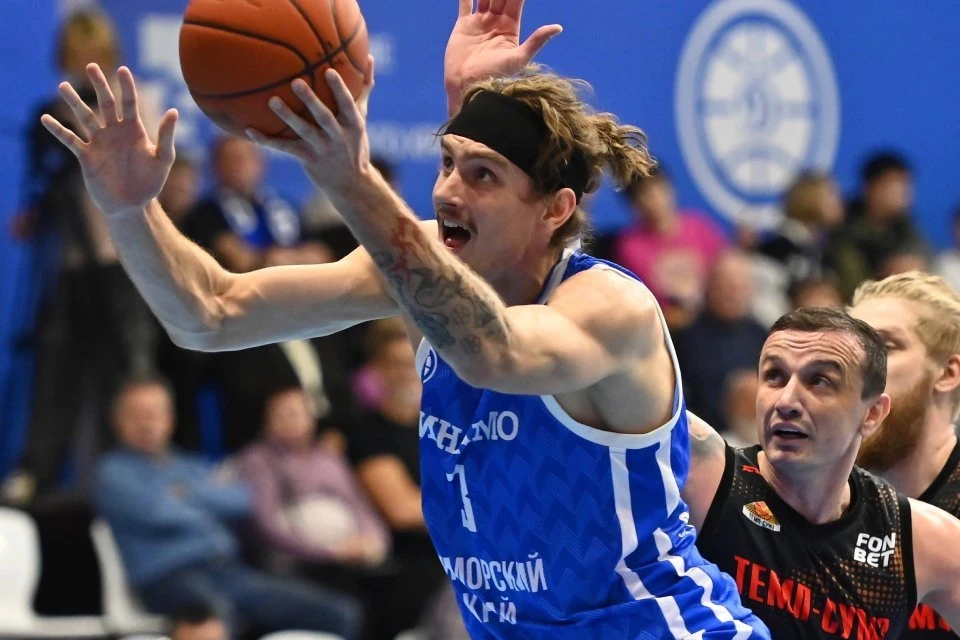 БК «Динамо» (Владивосток) смог в ожесточенной борьбе обыграть чемпиона. Фото: ПСО «Динамо»