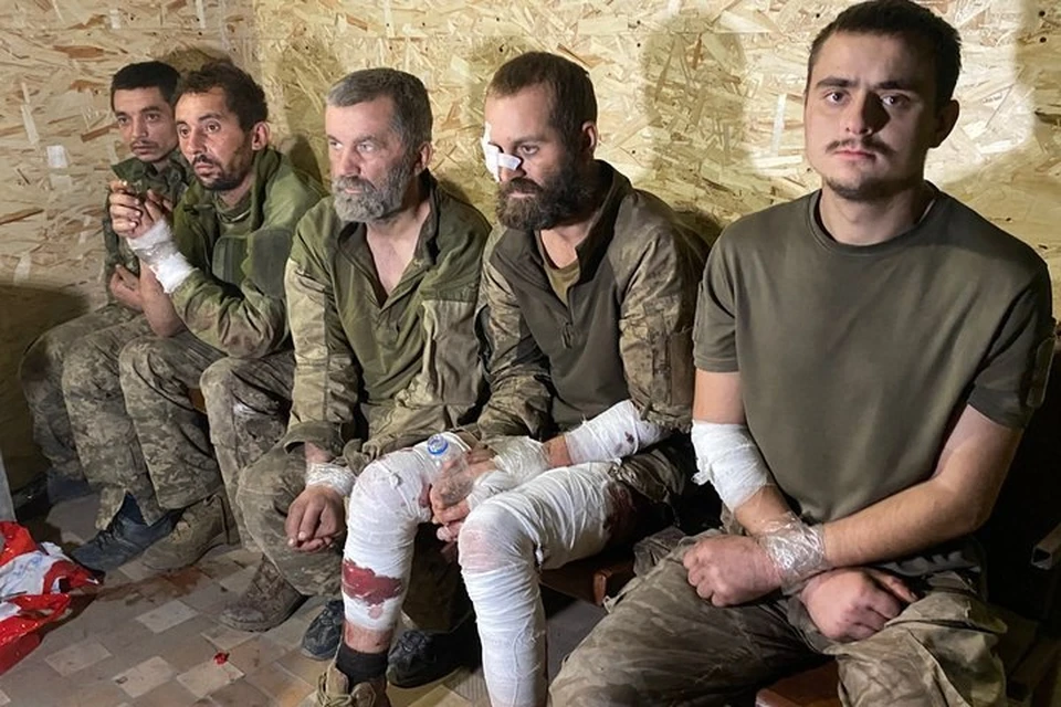 Население региона, силой загоняемое в ряды ВСУ, как эти пленные, стало сливать личные данные "людоловов" из ТЦК