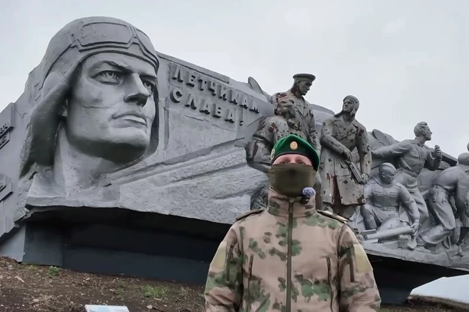 Росгвардейцы из ДНР поздравили жителей России с Днем народного единства. Фото: Росгвардия